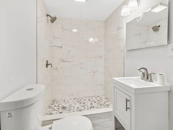 4th image of 3053 E 79th St #1