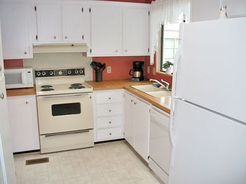 1st image of 1025 La Paloma Blvd