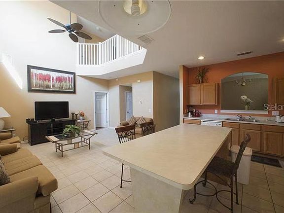 4th image of 600 Solana Cir