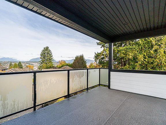 2nd image of 14271 Grosvenor Rd