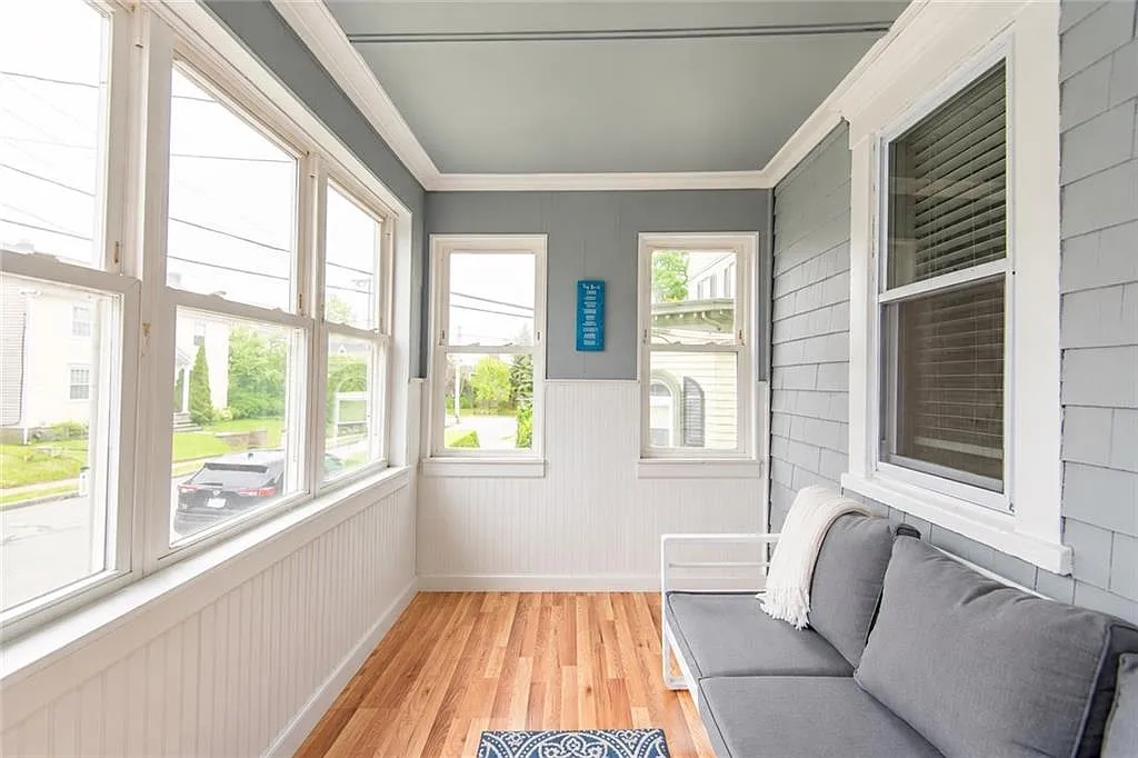 2 bed, 1094 sqft, $3,775 — Photo 3