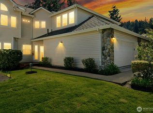 9821 NE Riverbend Dr UNIT C102, Bothell, WA 98011