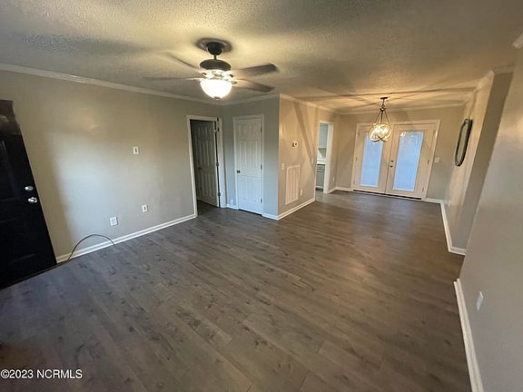 2nd image of 1403 W Chaloner Drive