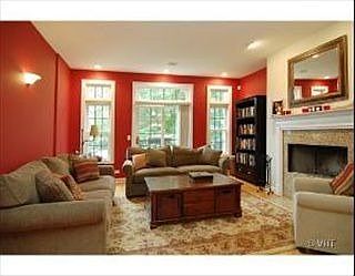 1st image of 4826 N Damen Ave #1