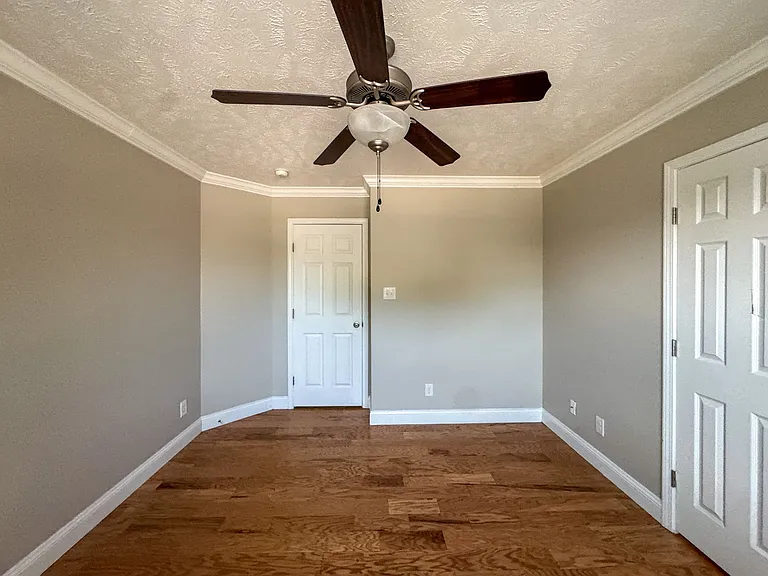 111 Whistling Pine Dr — Photo 28