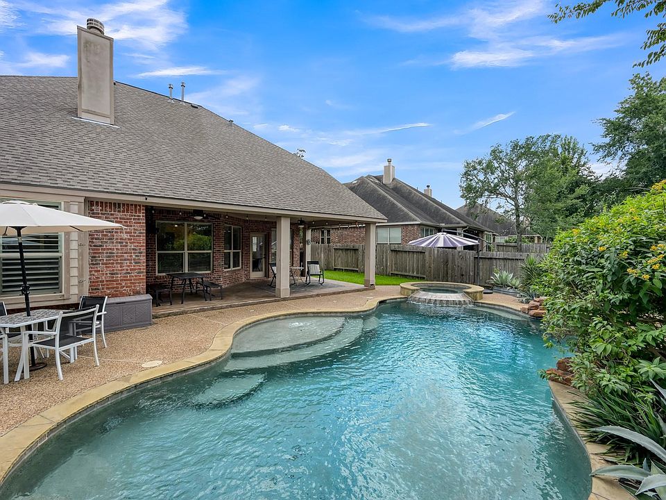 1st image of 471 Hendricks Forest Ln
