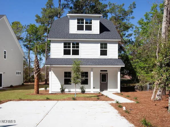1175 N Caswell Avenue, Southport, NC 28461