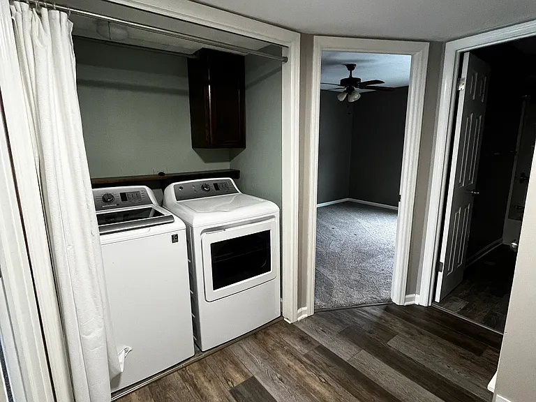 2100 Cottingham Dr — Photo 10