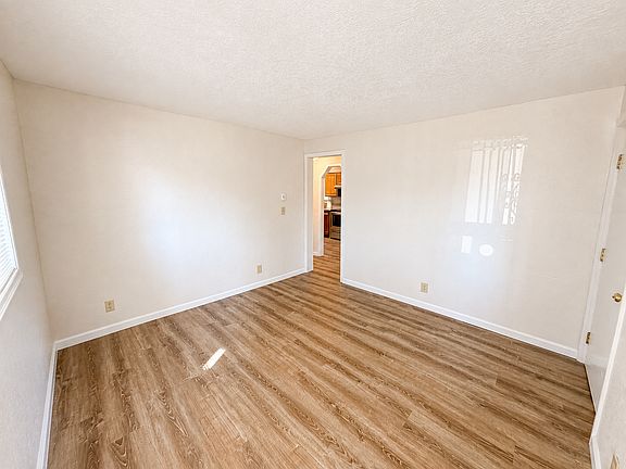 4th image of 4209 37th Ave S #B