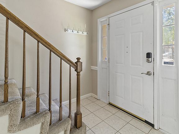 5th image of 22 Ashford Cir