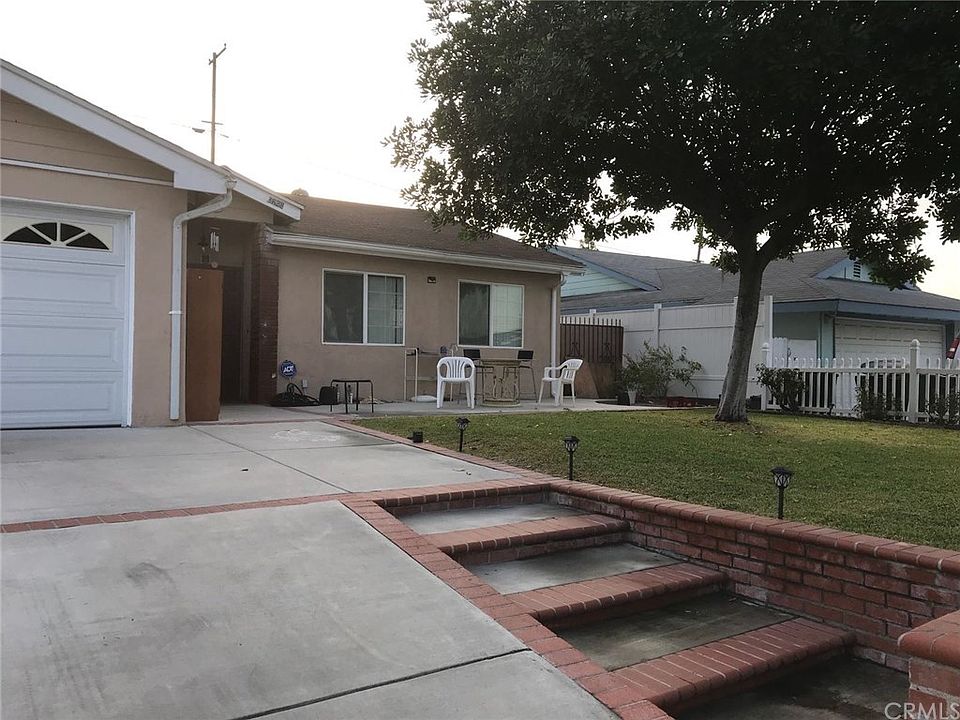 2nd image of 3828 S Morganfield Ave