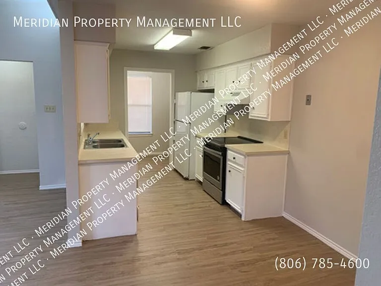 2019 S Loop 289 — Photo 6