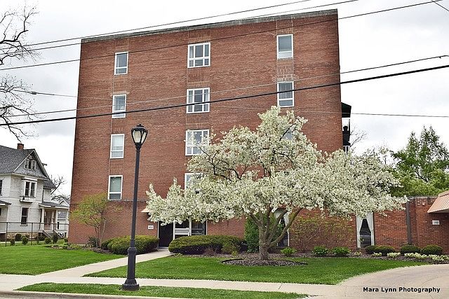 1st image of 450 W Downer Pl APT 3A