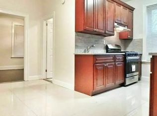 22-68 28th St #1F, Astoria, NY 11105