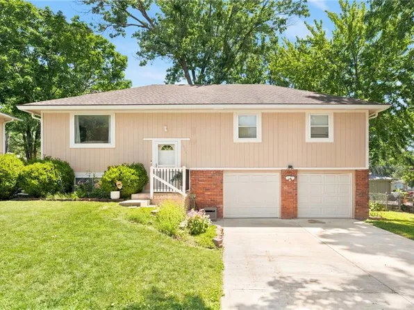 1924 SW 5th St, Blue Springs, MO 64014