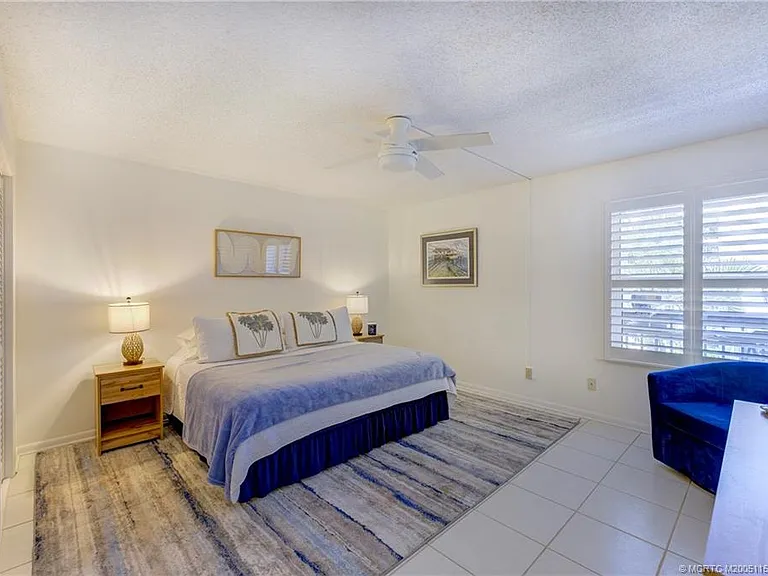 2571 NE Ocean Blvd #104 — Photo 19