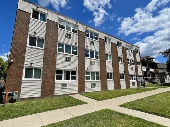 928 Howard Ave Unit 2, Windsor, ON N9A 1S5