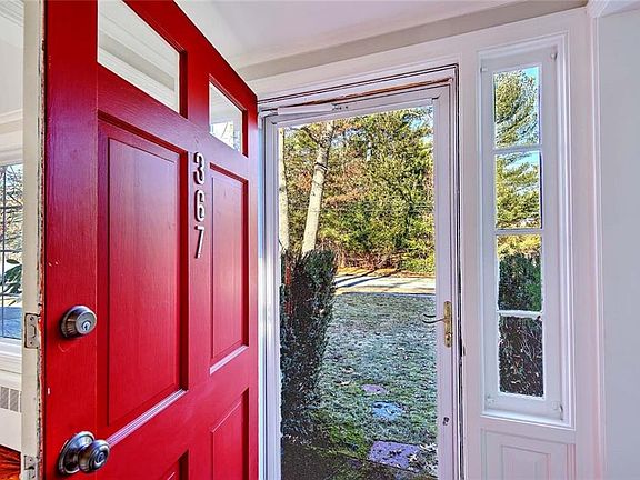 2nd image of 367 New Meadow Rd