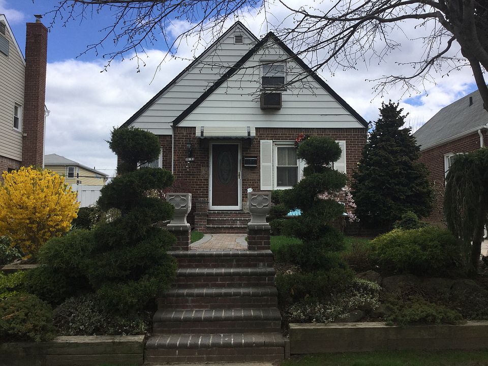 1st image of 58-31 201st St