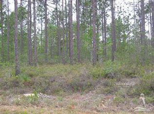 W 11th St, Southport, NC 28461