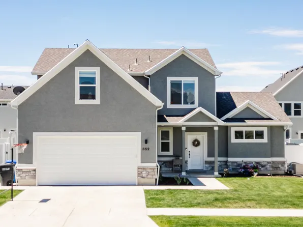 352 W Ropelato Dr, Nibley, UT 84321