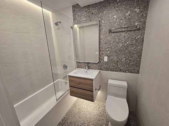 4th image of 109 S 6th St #4C