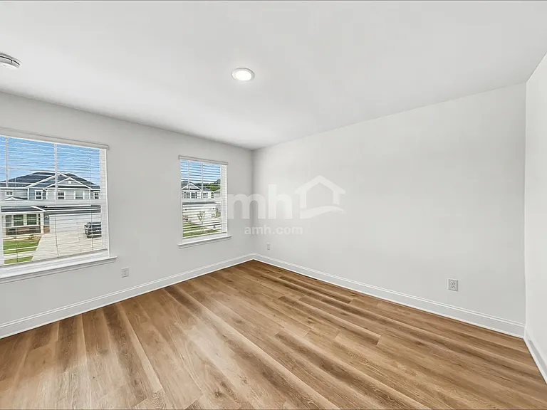 4052 Williams Rd — Photo 14