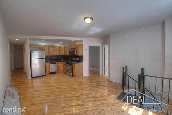 1st image of 395 2nd St #1793548