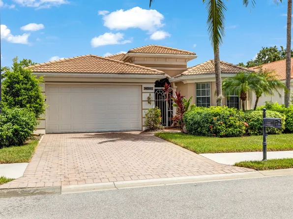 14059 Mirror Ct, Naples, FL 34114