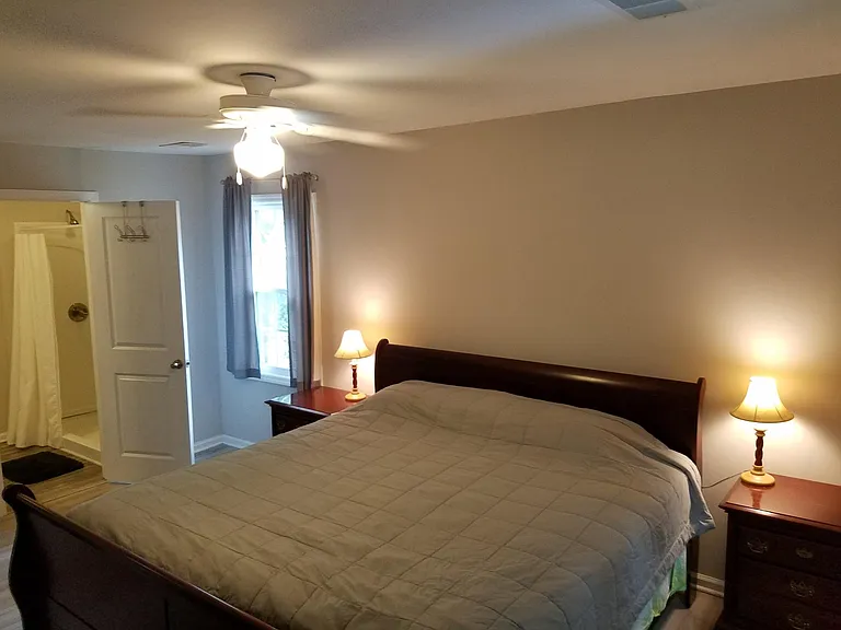 1402 Sineca Pl — Photo 12