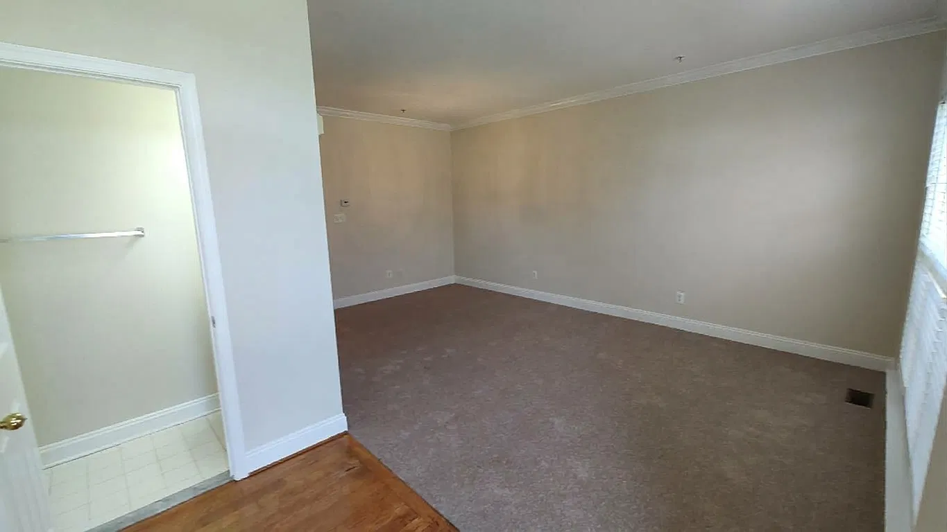 3 bed, 2000 sqft, $2,650 — Photo 3