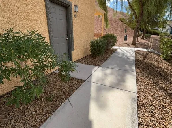 4915 E Russell Rd #1-151, Las Vegas, NV 89120