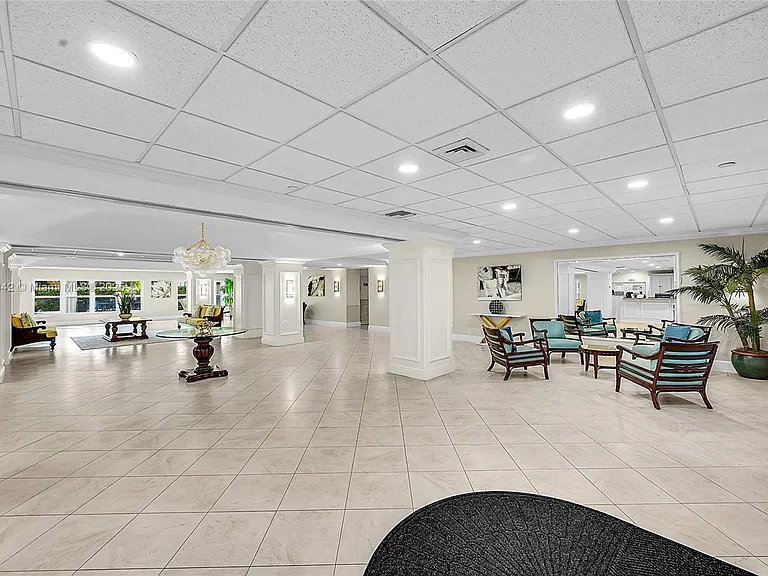 3200 N Port Royale Dr N #1009 — Photo 39