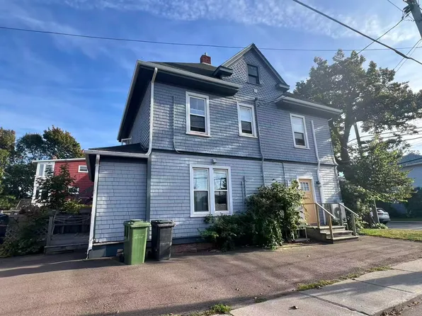 190 Weymouth St, Charlottetown, PE C1A 4Z3