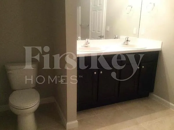 991 SW Dubois Ave — Photo 43