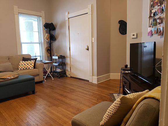 4th image of 1003 Broadway St #1