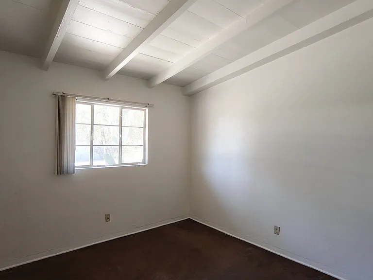 2545 E Water St #D — Photo 8