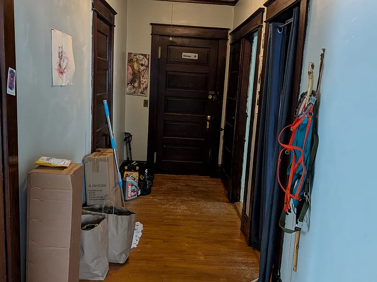 169 College St #6 — Photo 19