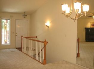 2042 Bayonne Dr, Saint Charles, MO