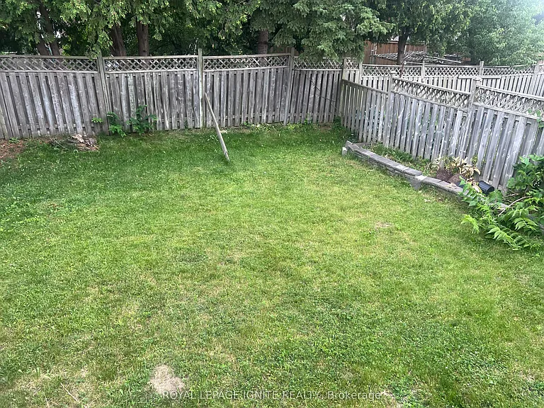 101 Orleans Dr — Photo 35