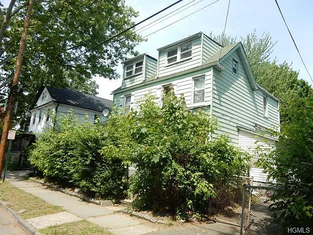 439 S 8th Ave photo 1