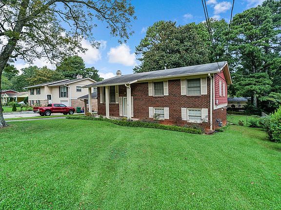 4th image of 3666 Marlborough Dr