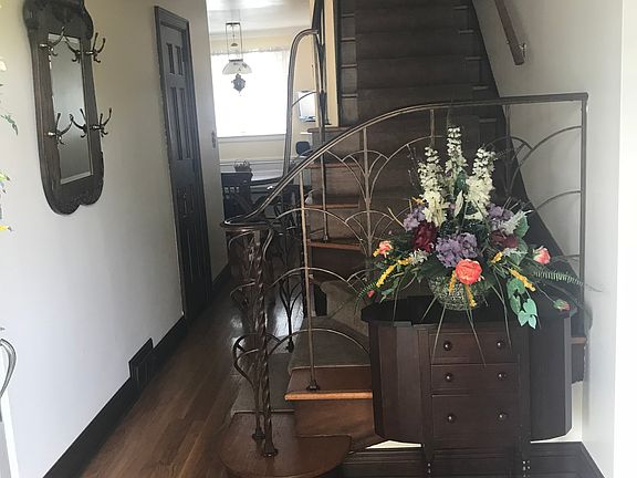 Entry/foyer 
