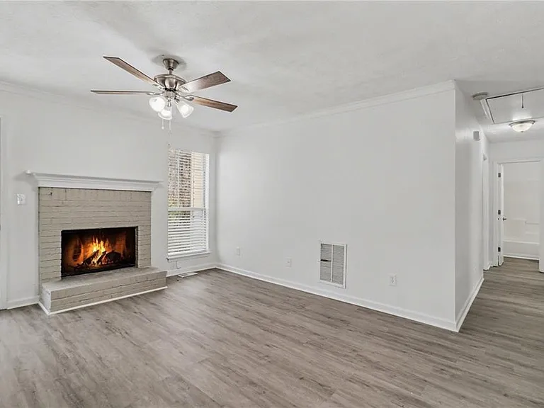 7797 Mountain Creek Way — Photo 5
