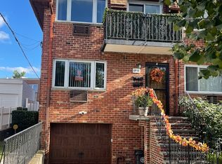 6948 Juniper Blvd S, Flushing, NY 11379