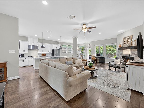 5th image of 6708 McDonough Dr