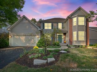 256 Belle Vue Ln, Sugar Grove, IL 60554