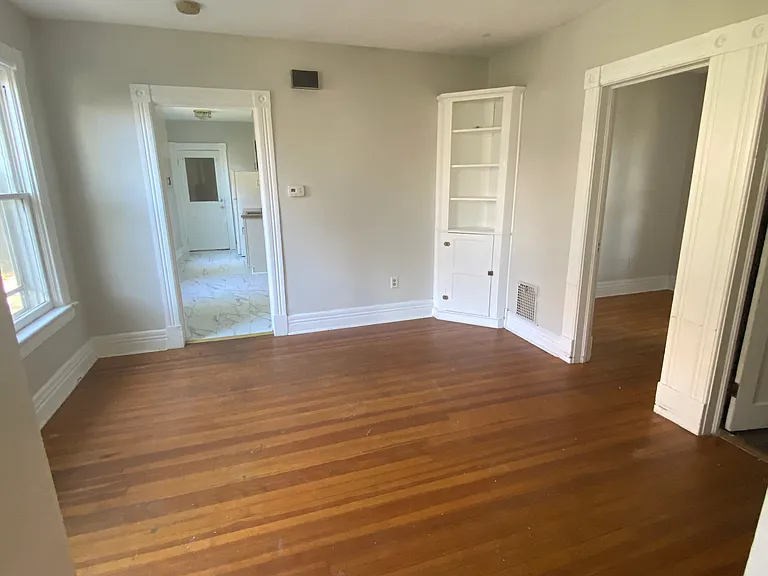 104 James St #1 — Photo 2
