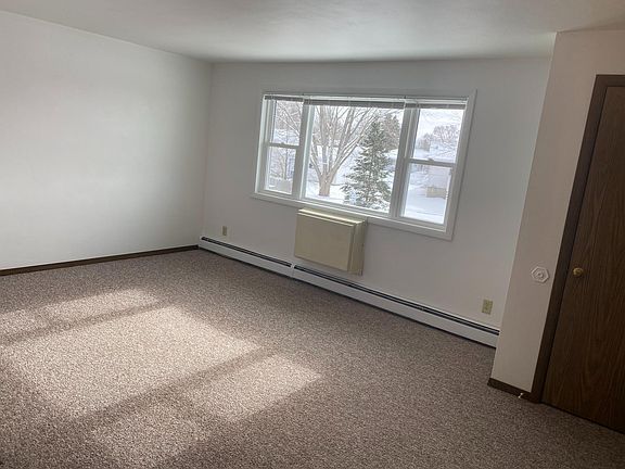 4th image of 508 E Burdick St #3