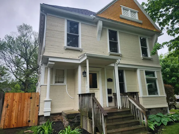 262 James Ave SE #2, Grand Rapids, MI 49503